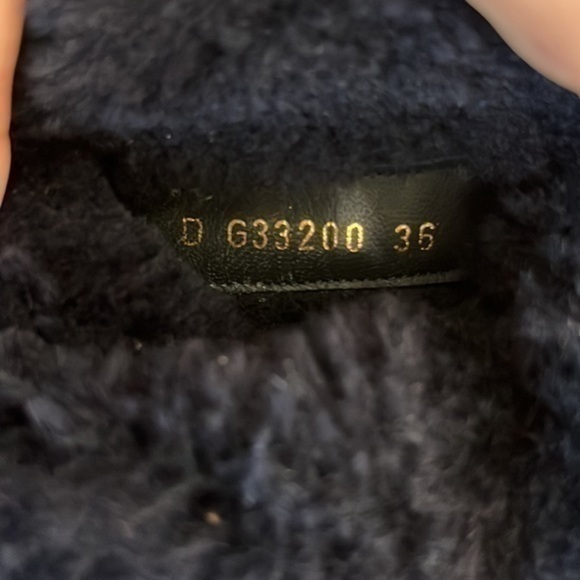 Chanel Navy Blue Shearling Gold Woven Chains Ankle CC Winter Snow Boots Size 36 - Picture 7 of 9